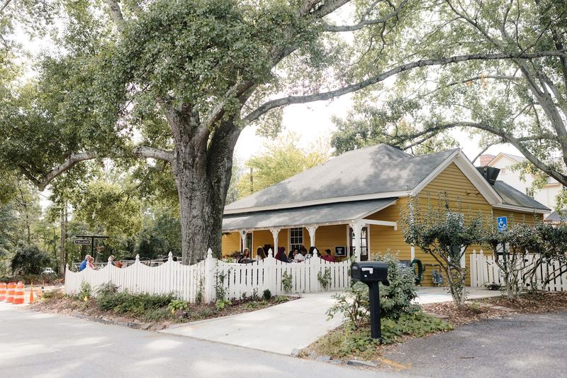 Fellows Caf&eacute;