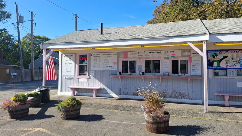 Captain Dusty's Ice Cream – Beverly