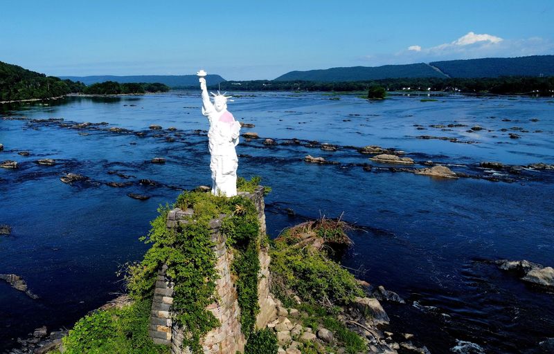 Dauphin Narrows Statue of Liberty (Harrisburg)
