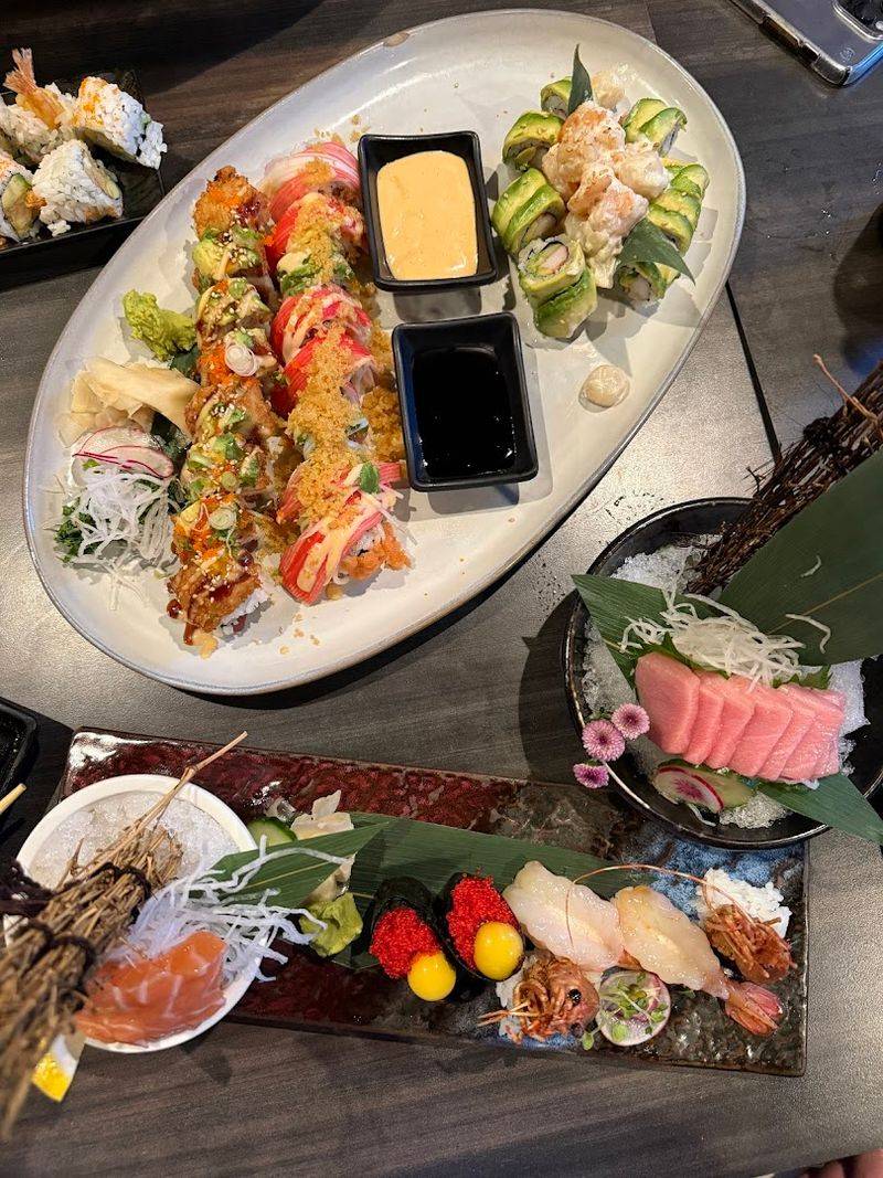 MAKS Asian Kitchen & Sushi - Fort Myers