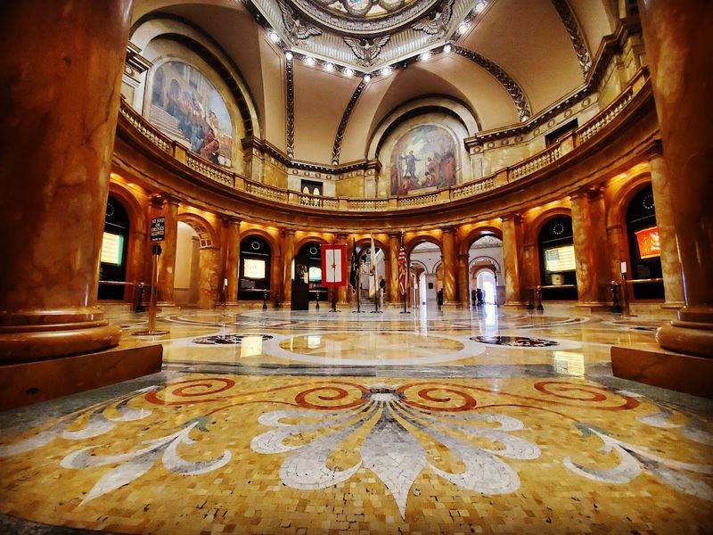 Massachusetts State House