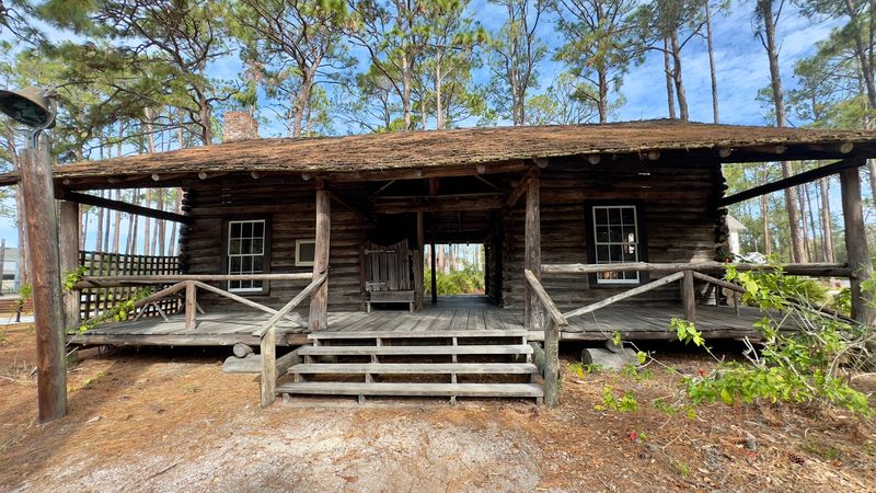 McMullen-Coachman Log House