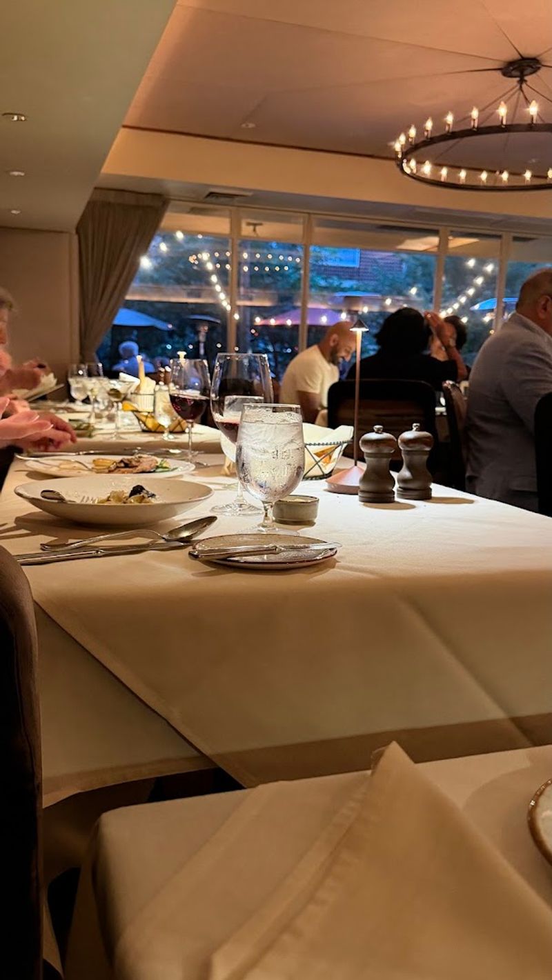 White-Linen Fine Dining Elegance