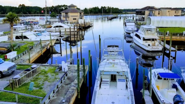 Historic Lighthouses and White-Sand Beaches Make This Forgotten Coast City One of Florida&rsquo;s Most Charming