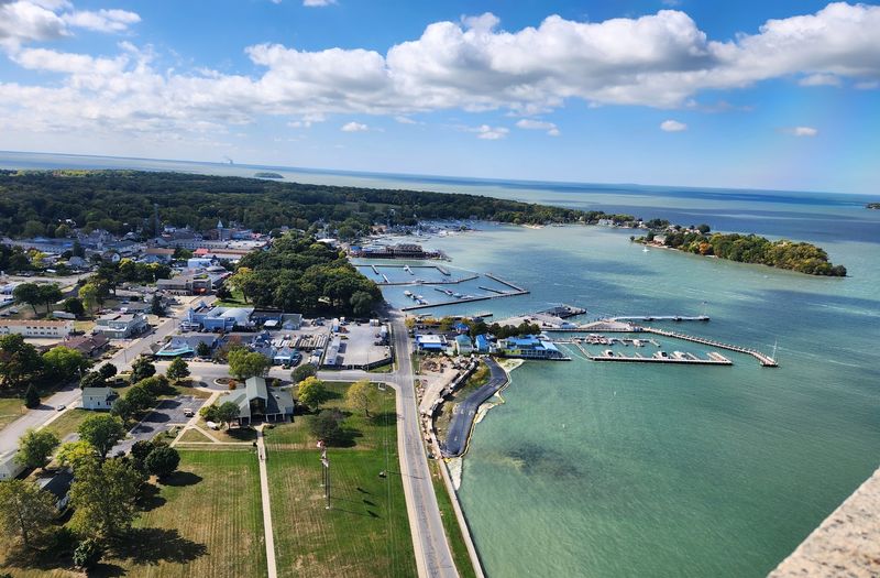 Kelleys Island & Put-in-Bay (Lake Erie)