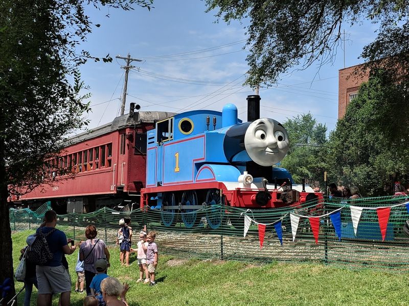 Lebanon Mason Monroe Railroad - LM&M Excursions