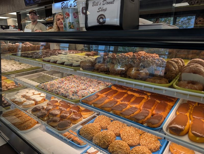 Bill's Donut Shop &ndash; Centerville