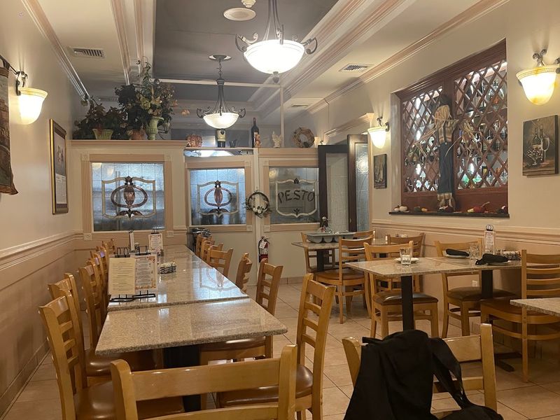 The Cozy Dining Room Feels Like Old-School Philadelphia