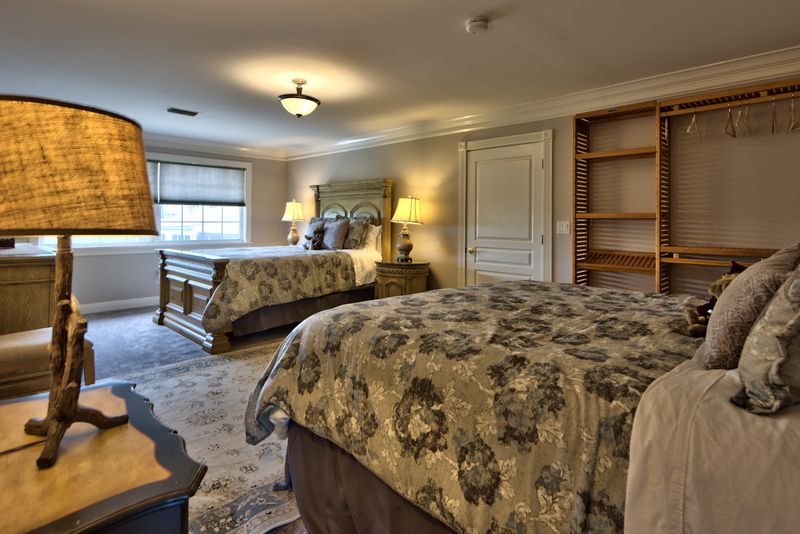Rooms That Keep the Resort Side Strong
