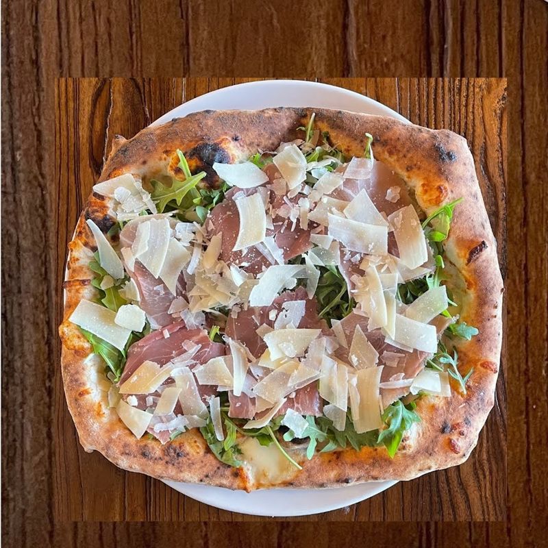 Why South Florida Pizza Lovers Keep Recommending It