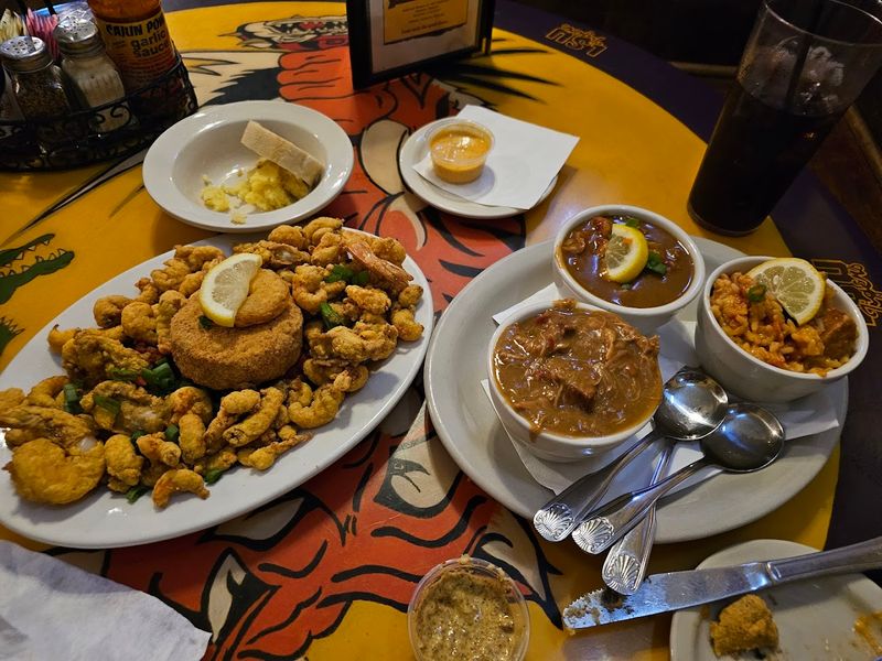 Henry's Louisiana Grill (Acworth)