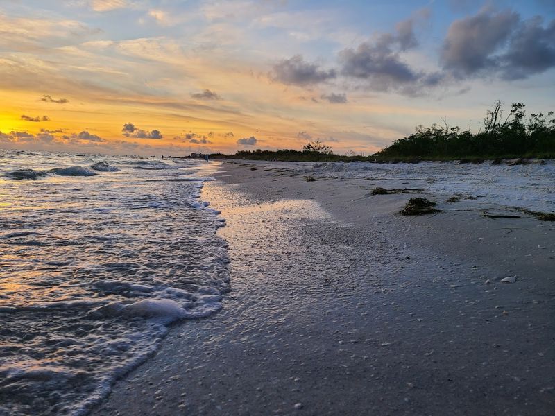 A More Relaxed Alternative To Busy Fort Myers Beach