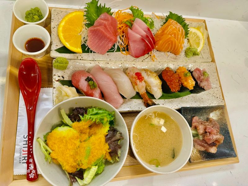 Shijiri Sushi Bar (Morrisville)