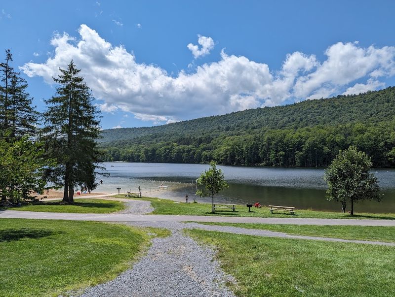 Cowans Gap State Park (Cowans Gap Lake)