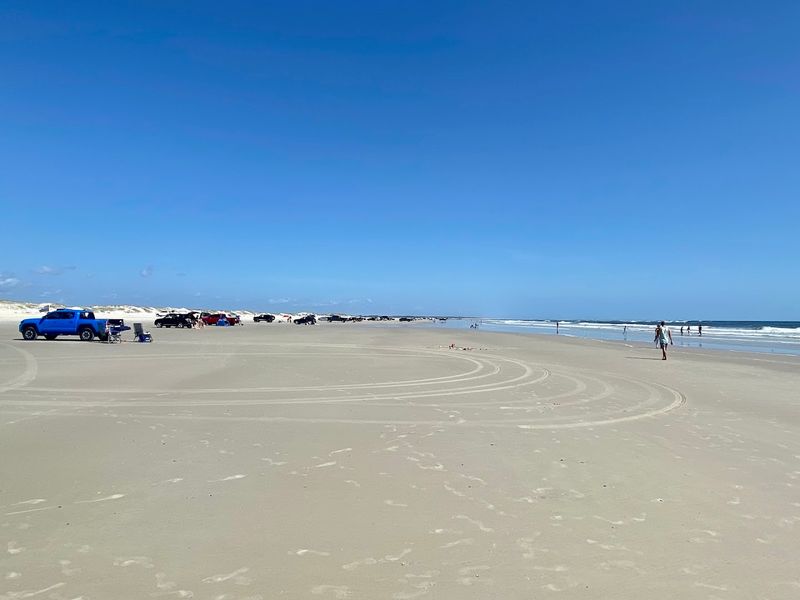 Huguenot Memorial Park: Off-Road Beach Adventure