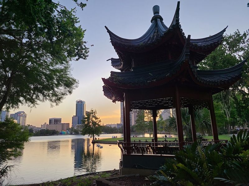 Lake Eola Park