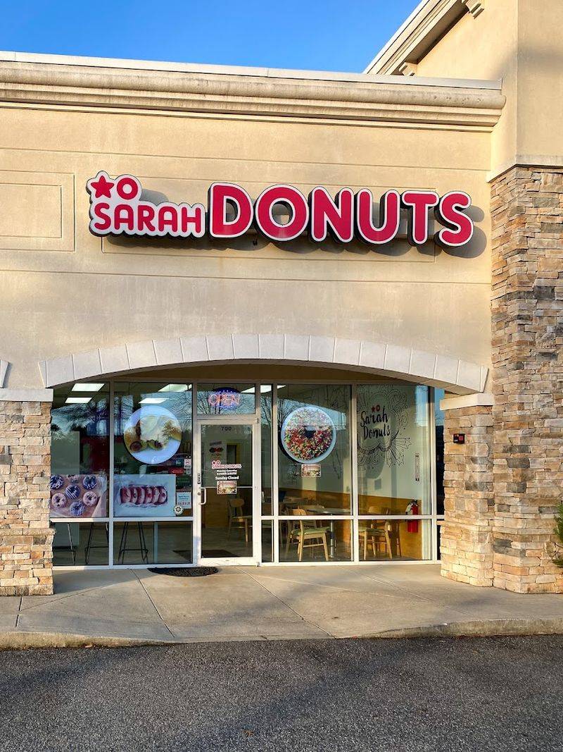 Sarah Donuts 