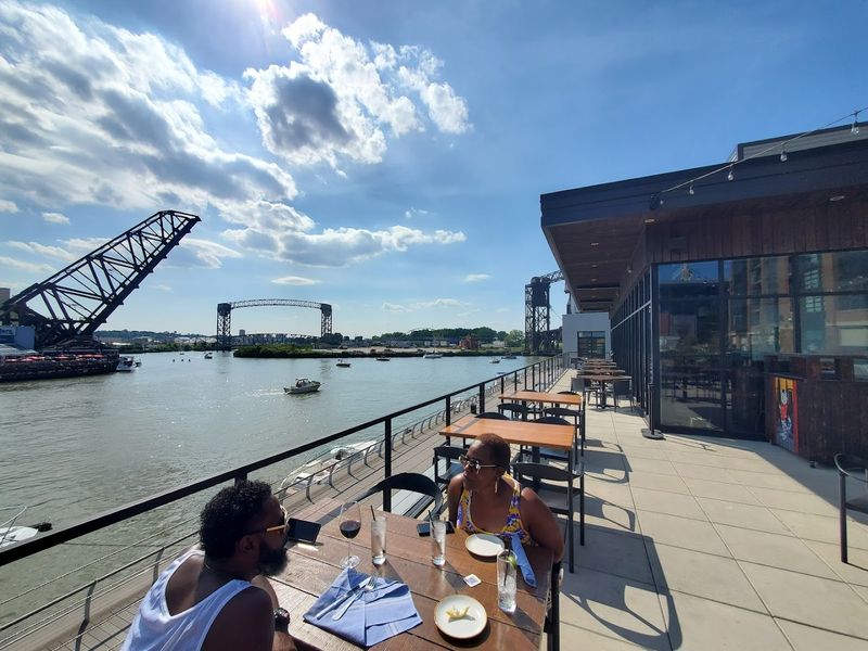Alley Cat Oyster Bar - Cleveland