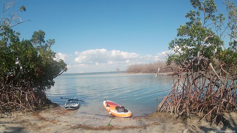 Big Hickory Island