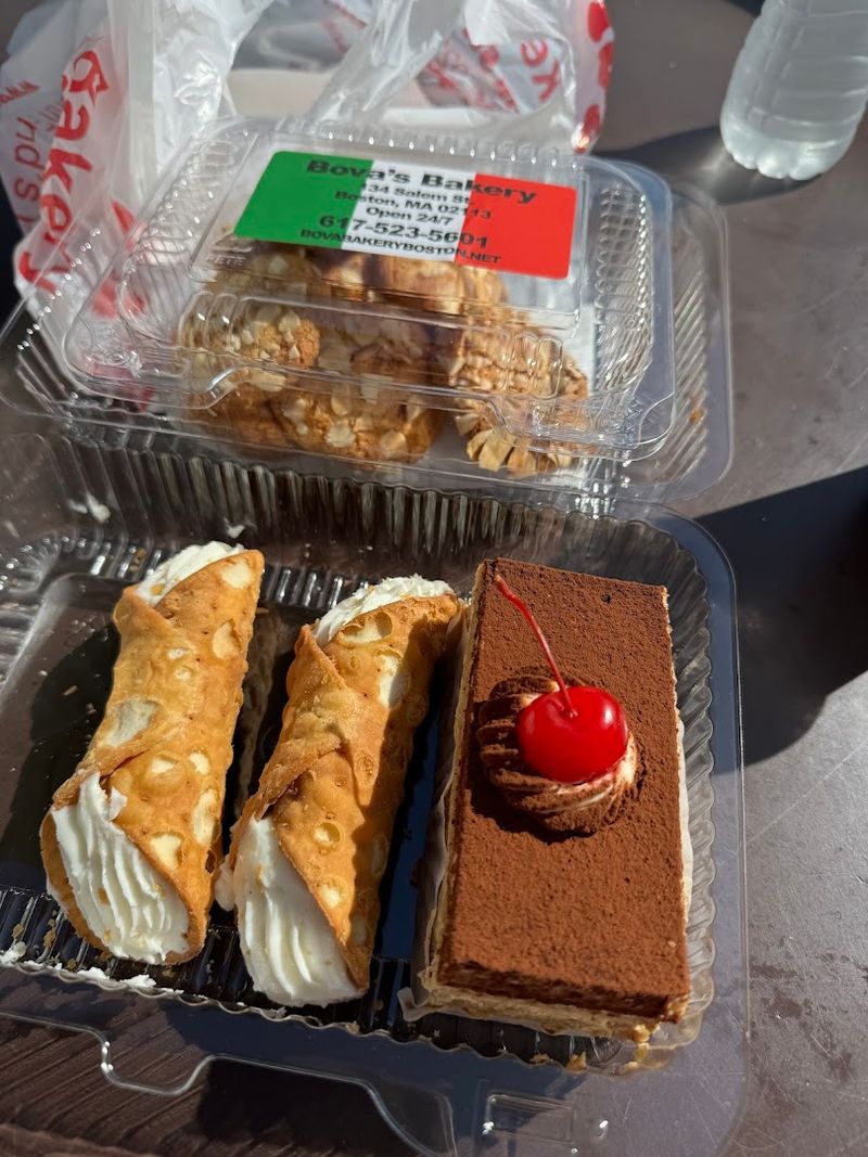 Bova&rsquo;s Bakery