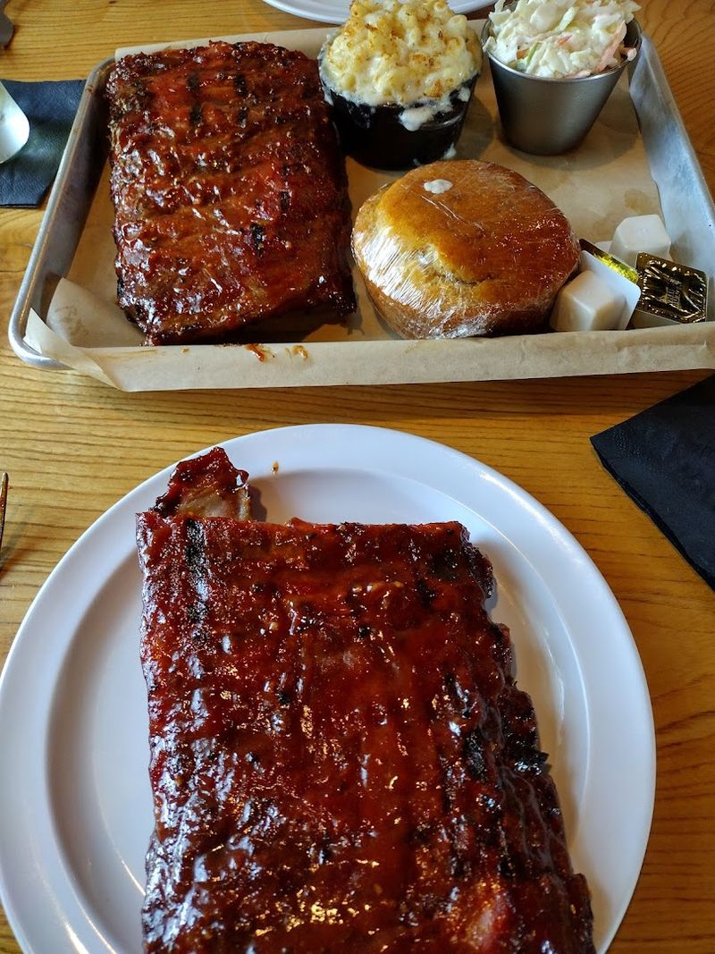 Harvey's Main Street BBQ &ndash; Mount Joy