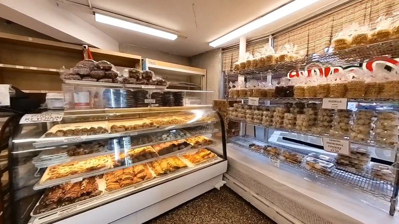 Bova’s Bakery