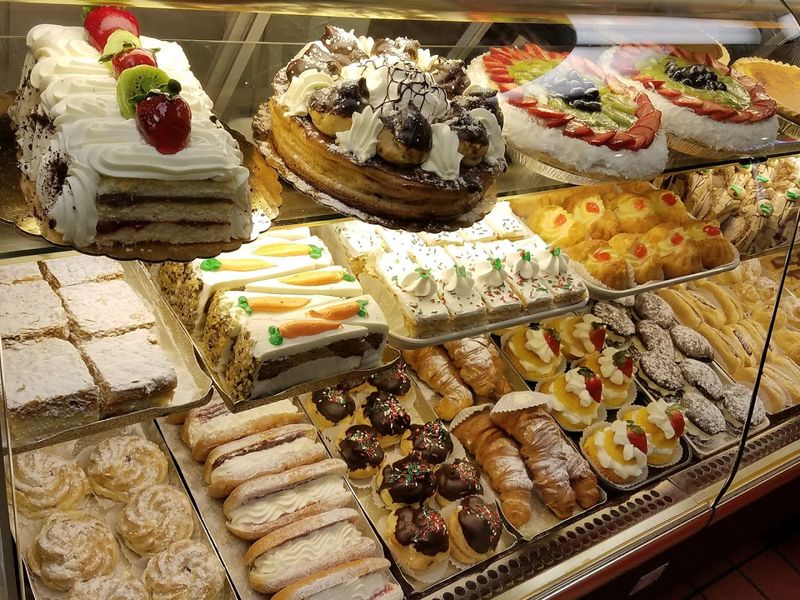 Arthur&rsquo;s Pastry Shop