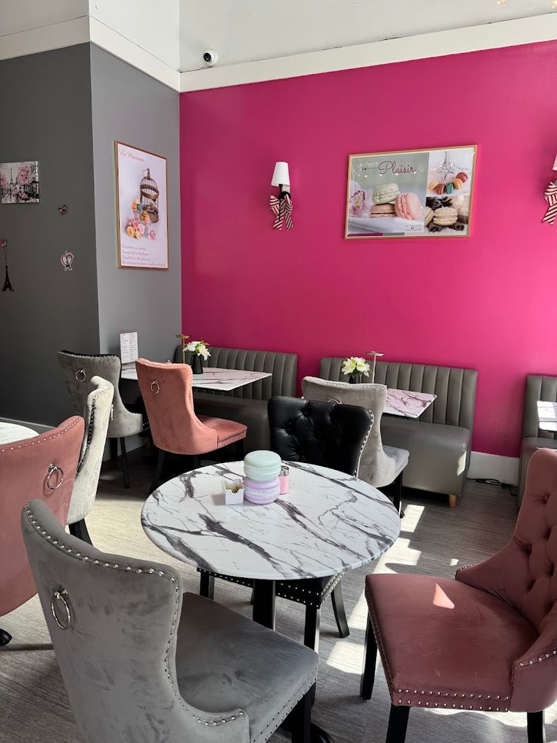 The European Caf&eacute; Atmosphere