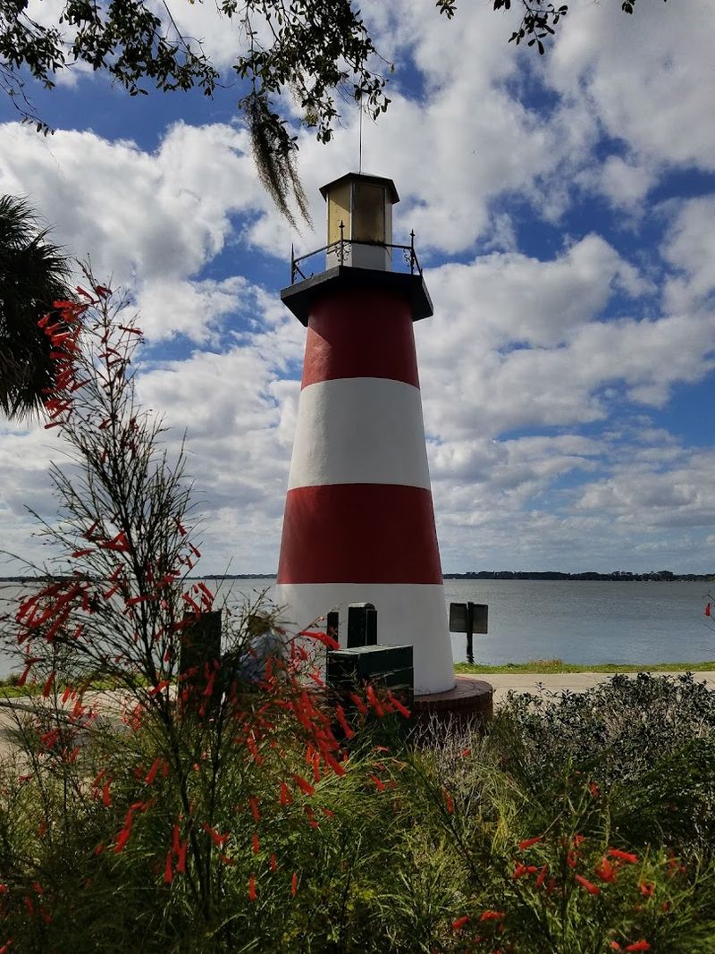 Mount Dora, Mount Dora, Lake County