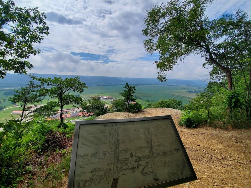 Raven Rock State Nature Preserve (Scioto County)
