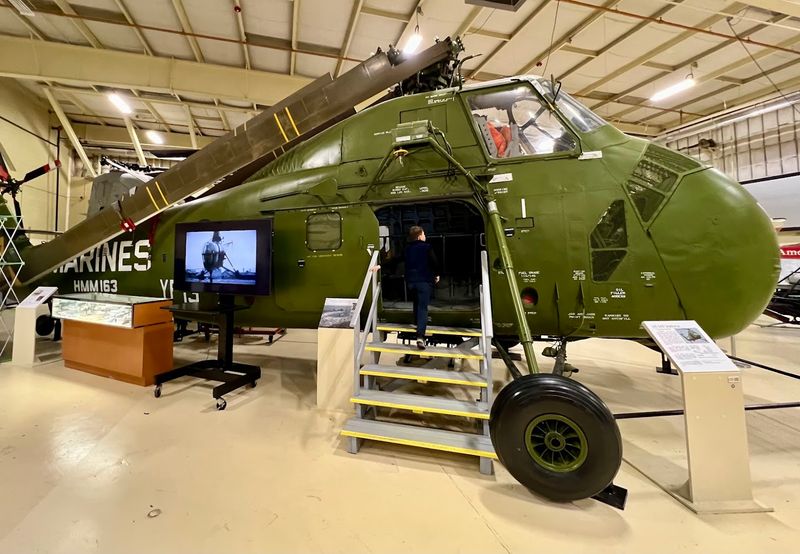 American Helicopter Museum & Education Center