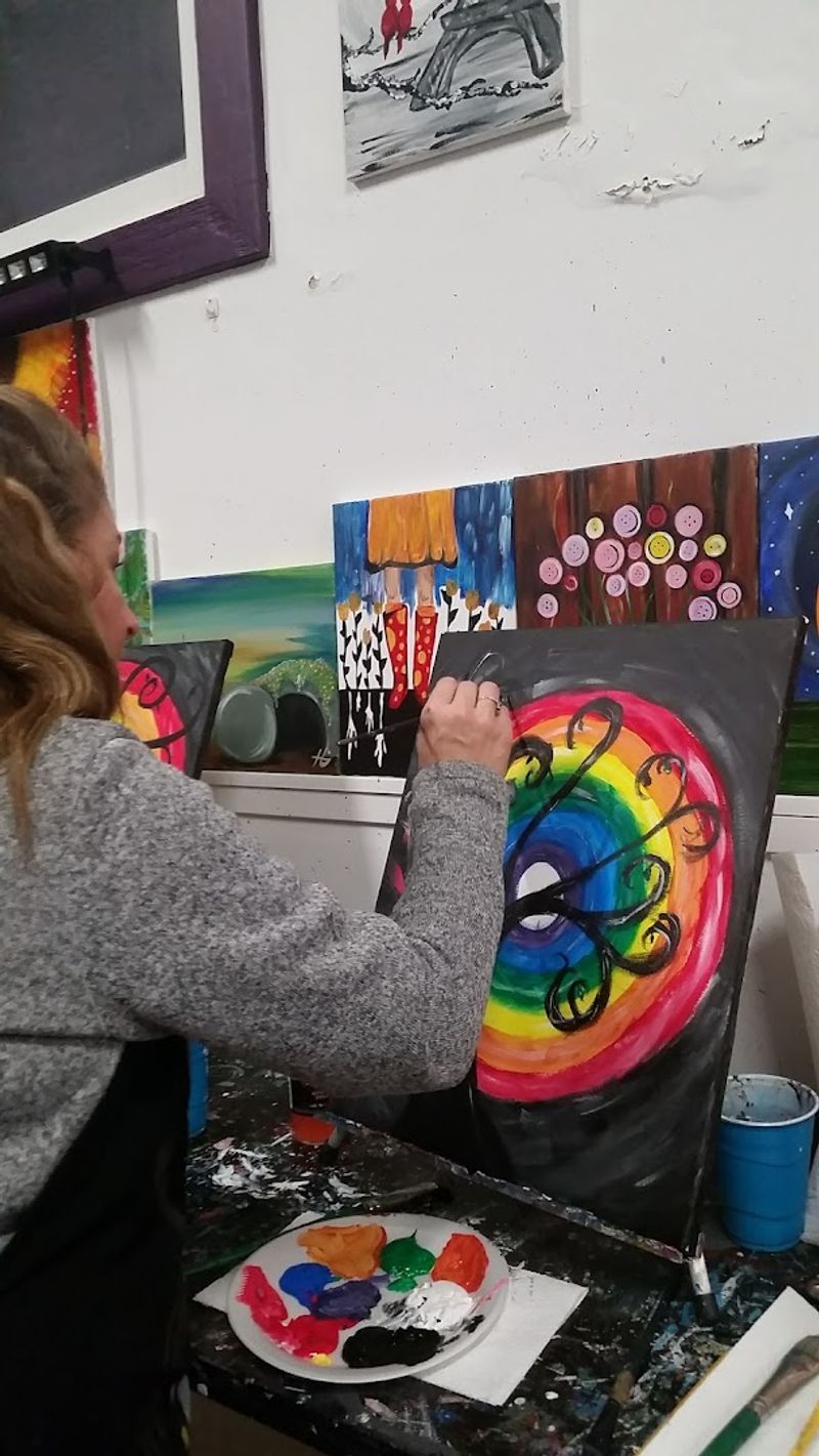 Sip & Dipity Paint Bar