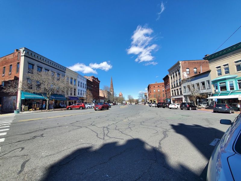 Northampton, Massachusetts &ndash; Arts, Music & College Town Energy