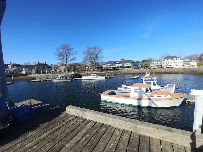 Manchester-by-the-Sea &ndash; North Shore
