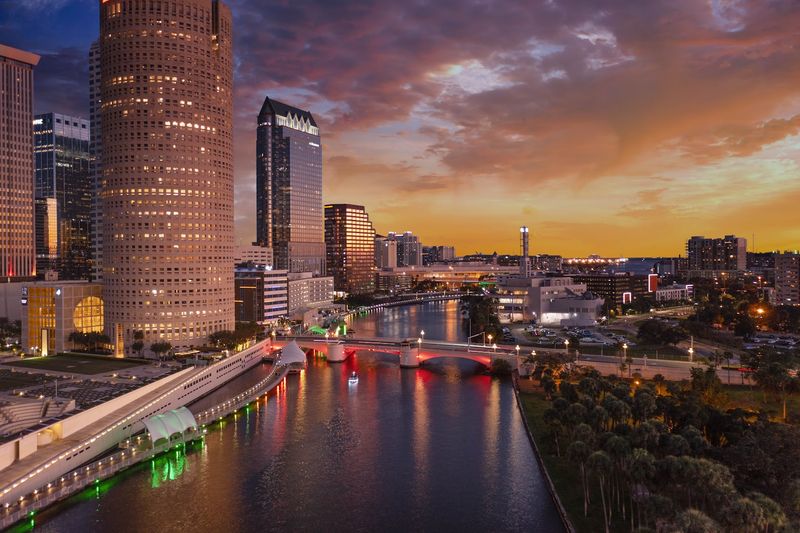 Tampa Riverwalk (600 N Ashley Dr, Tampa, FL)