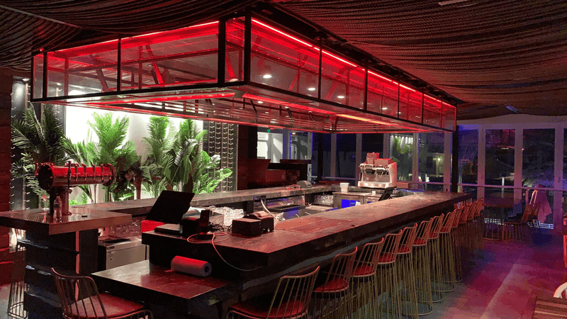 82 Degrees Restaurant + Bar (St. Pete Beach)