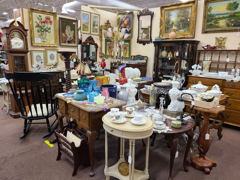 Medina Antique Mall — Medina