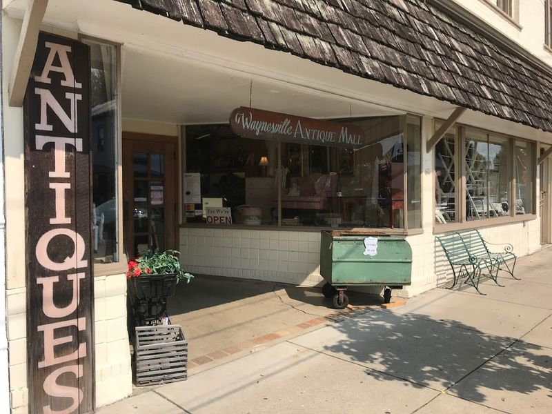 Waynesville Antique District