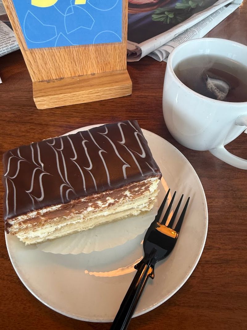Flour Bakery + Café