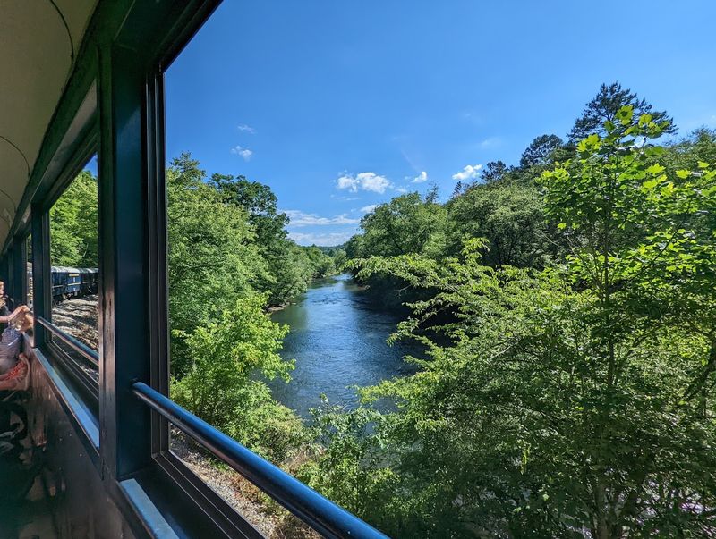 Mountain and River Side Switching