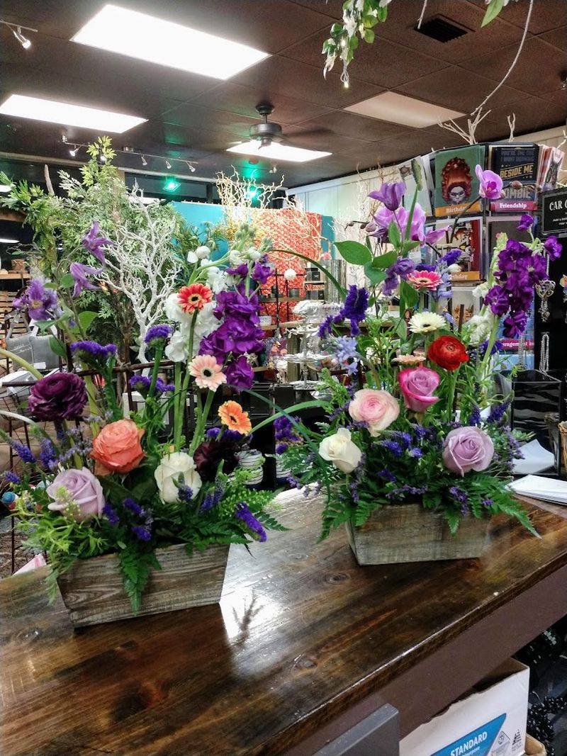 Wonderland Floral Art and Gift Loft &mdash; St. Petersburg