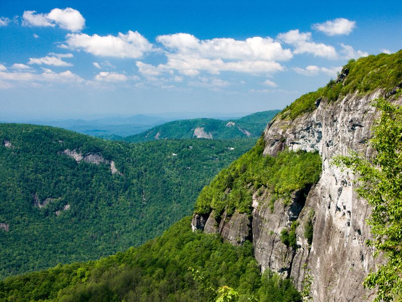 Linville Gorge Wilderness Hiking - Linville Falls, Burke County