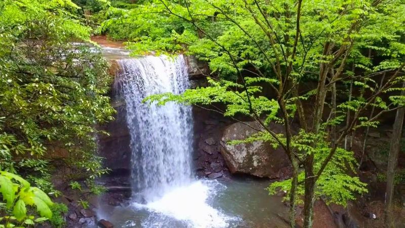 Cucumber Falls