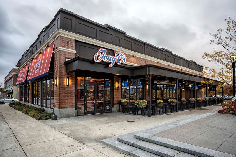 Tony C's Sports Bar & Grill &mdash; Woburn