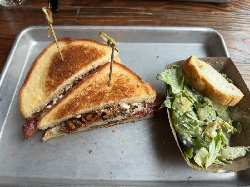 Lou's Southern Sandwich Co. - Duval County, Jacksonville