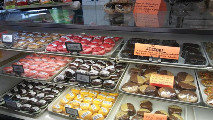 Pennsylvania Has 10 Old-Fashioned Bakeries Famous For Whoopie Pies That Never Disappoint