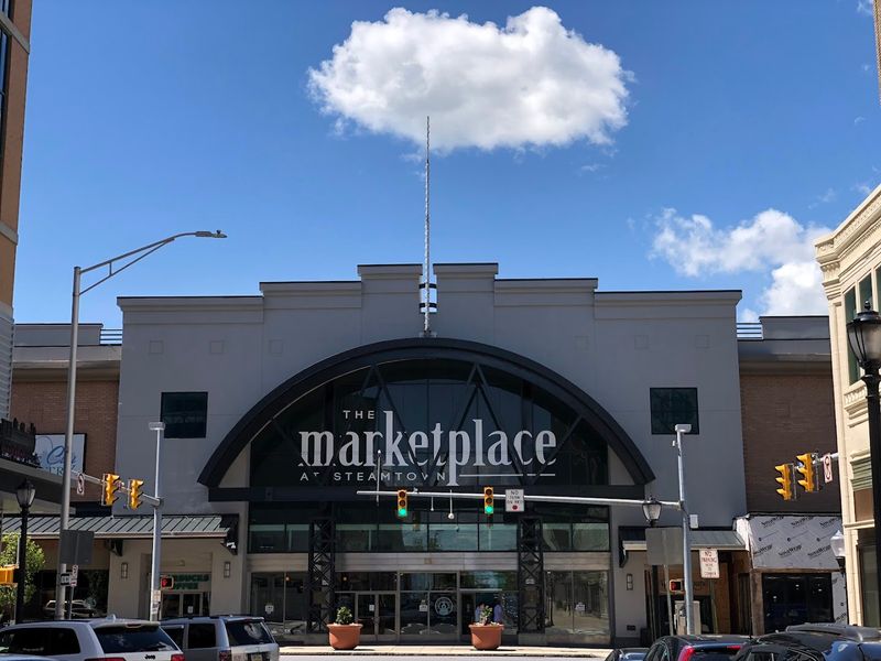 Marketplace at Steamtown Outlet Stores - Scranton, PA