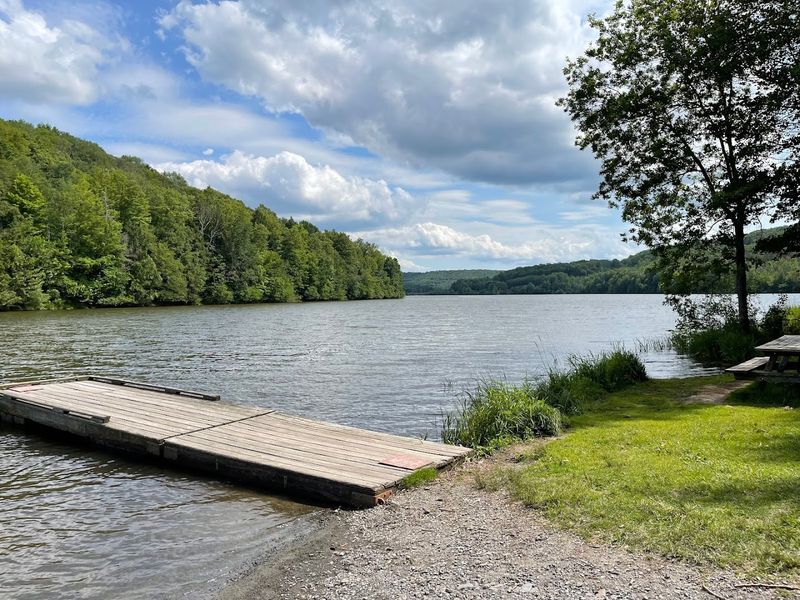 Lackawanna State Park (Lake Lackawanna)