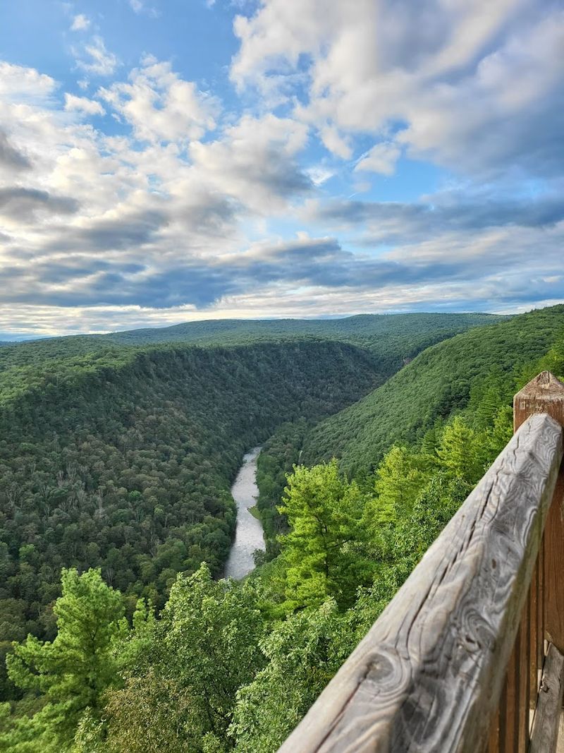 Leonard Harrison State Park Overlook Trails