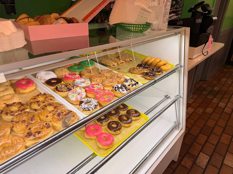 Palm Tree Donuts 